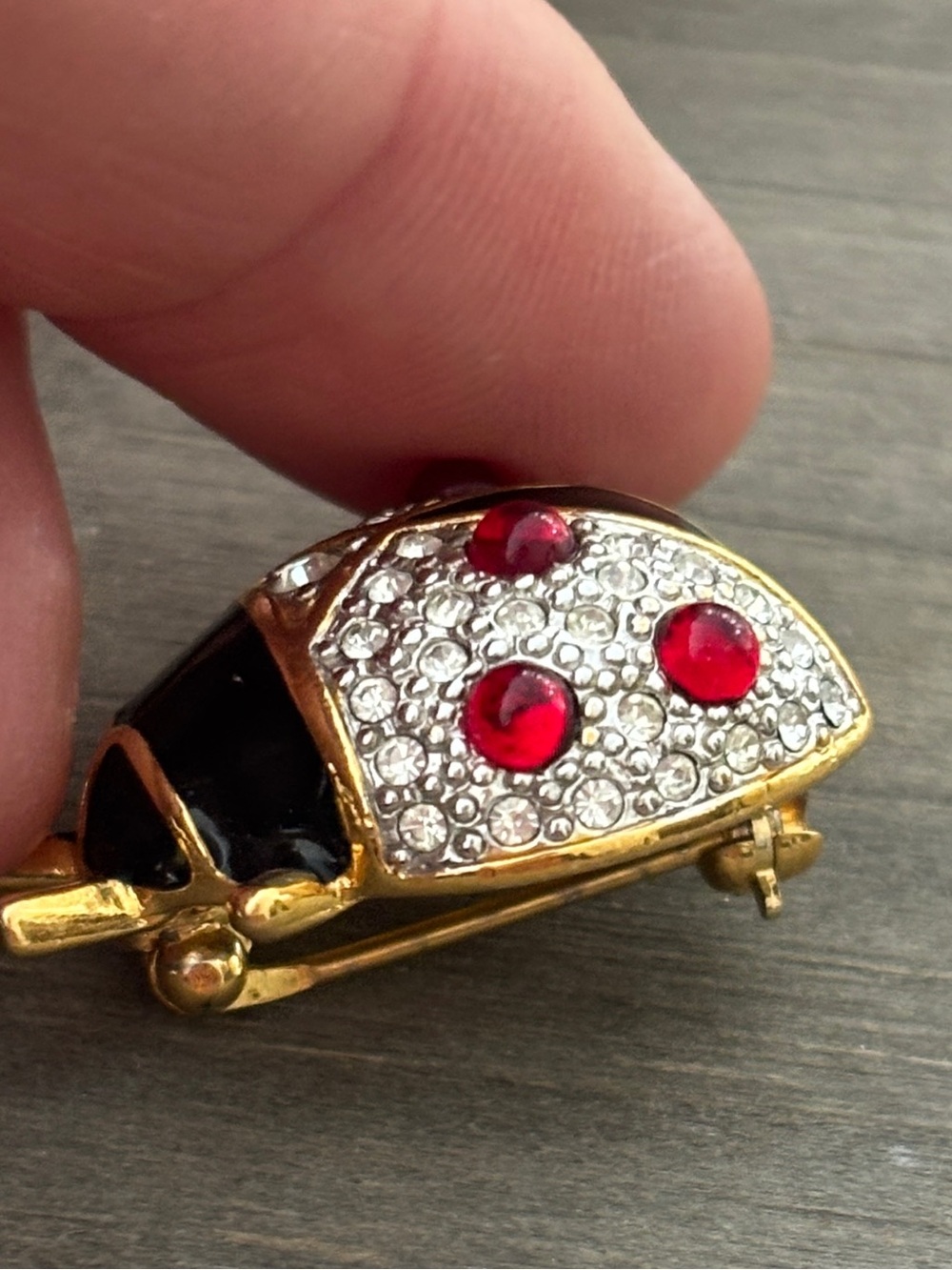 Vintage Joan Rivers Gold Tone Enamel Rhinestone Ladybug Brooch - Picture 6 of 9